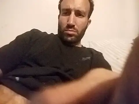 Snapshot of workhard87 chatting on 02/22/25, 10:51 workhard87 online show from 02/22/25, 10:51