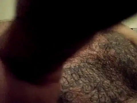 Snapshot of workhard87 chatting on 09/20/25, 07:20 workhard87 online show from 09/20/25, 07:20