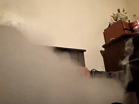 Snapshot of workhard87 chatting on 10/17/25, 04:26 workhard87 online show from 10/17/25, 04:26