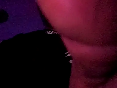 Snapshot of workhard87 chatting on 10/23/25, 02:49 workhard87 online show from 10/23/25, 02:49