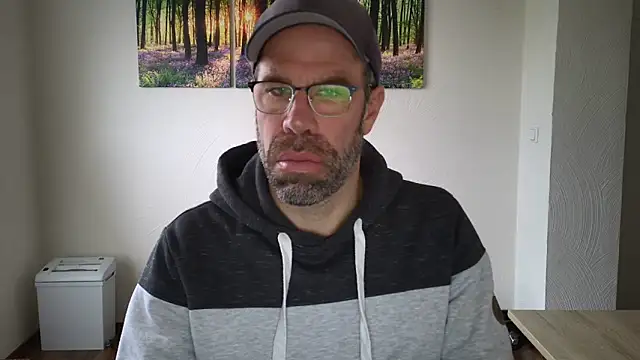 Harry Boldt online show from 10/20/25, 03:12