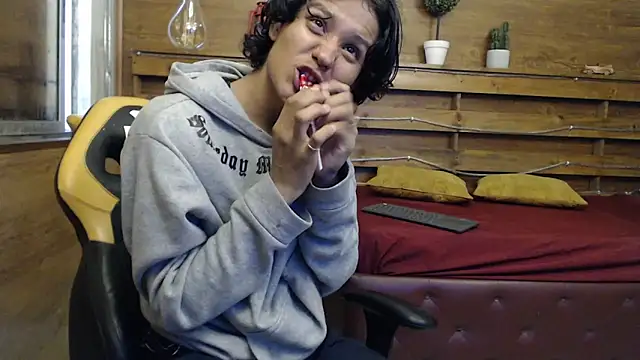 Snapshot of andy_staar chatting on 11/20/25, 07:02 andy staar online show from 11/20/25, 07:02