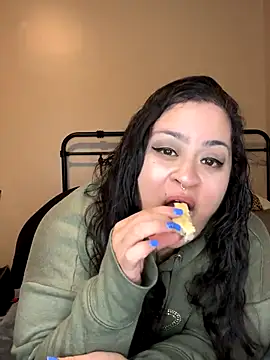 Snapshot of tillymarie34 chatting on 11/09/25, 04:11 tillymarie34 online show from 11/09/25, 04:11