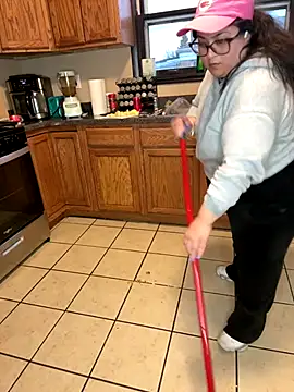 Snapshot of tillymarie34 chatting on 11/09/25, 10:30 tillymarie34 online show from 11/09/25, 10:30