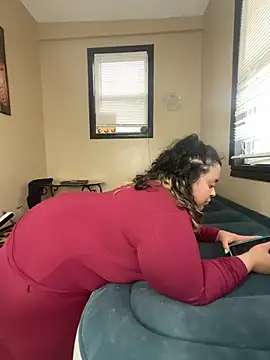 Snapshot of tillymarie34 chatting on 05/19/26, 12:16 tillymarie34 online show from 05/19/26, 12:16