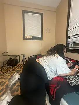 Snapshot of tillymarie34 chatting on 05/27/26, 02:41 tillymarie34 online show from 05/27/26, 02:41