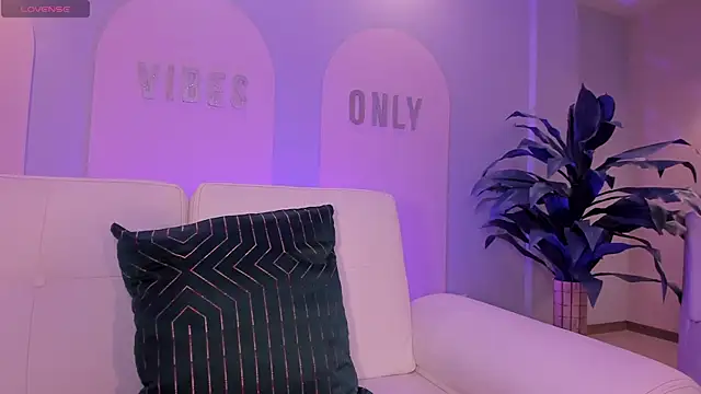 Snapshot of StacyWoods chatting on 04/11/26, 11:36 StacyWoods online show from 04/11/26, 11:36