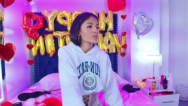 Snapshot of Tifanny_noa chatting on 02/18/25, 03:21 Tifanny noa online show from 02/18/25, 03:21