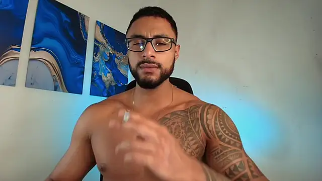 LiamGarcia1 online show from 02/14/26, 06:48