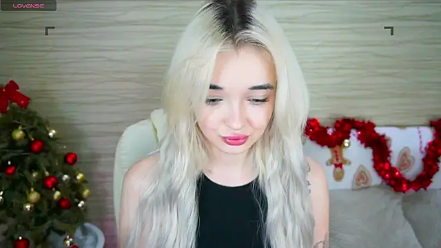 Ashley S online show from 12/23/24, 11:06