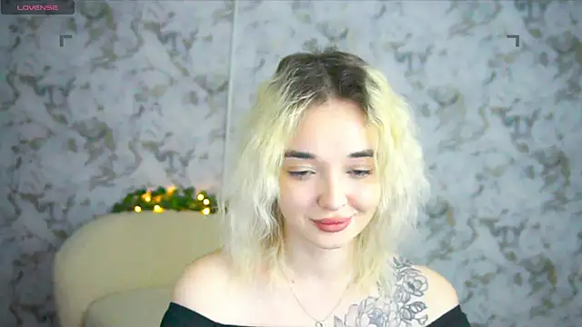 Snapshot of Ashley_S chatting on 04/26/26, 10:18 Ashley S online show from 04/26/26, 10:18