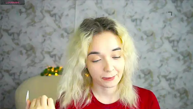 Snapshot of Ashley_S chatting on 04/29/26, 10:16 Ashley S online show from 04/29/26, 10:16