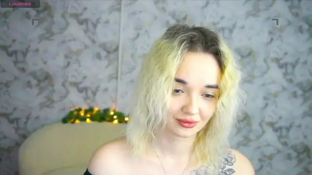 Snapshot of Ashley_S chatting on 04/30/26, 10:25 Ashley S online show from 04/30/26, 10:25