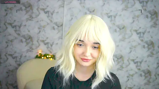 Snapshot of Ashley_S chatting on 05/19/26, 10:27 Ashley S online show from 05/19/26, 10:27