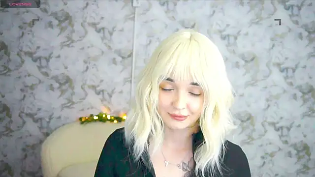 Snapshot of Ashley_S chatting on 06/04/26, 10:27 Ashley S online show from 06/04/26, 10:27