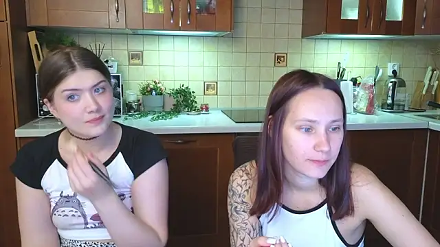 HotCaramellsTV online show from 03/27/26, 10:59