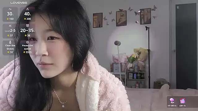 Luminous163 online show from 01/30/25, 08:43