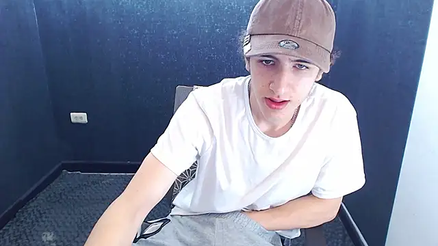 Kerverr  online show from 11/09/25, 02:26