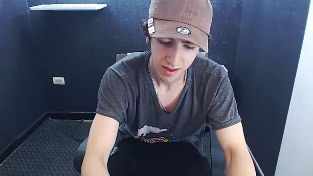 Kerverr  online show from 11/22/25, 06:51