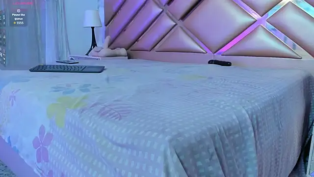 Snapshot of ElisabethMassey chatting on 03/15/26, 07:14 ElisabethMassey online show from 03/15/26, 07:14