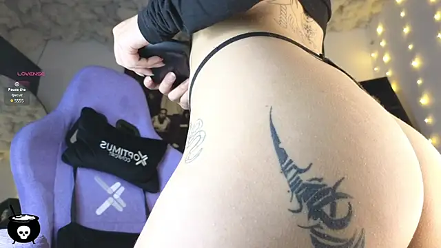 Melanie Nyx online show from 03/06/25, 01:27