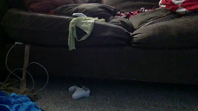 Snapshot of dirtything4u chatting on 03/22/25, 09:42 dirtything4u online show from 03/22/25, 09:42