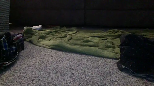 Snapshot of dirtything4u chatting on 11/08/25, 06:29 dirtything4u online show from 11/08/25, 06:29