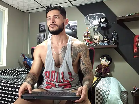 Snapshot of marcel_crawford96 chatting on 02/07/25, 01:22 marcel crawford96 online show from 02/07/25, 01:22