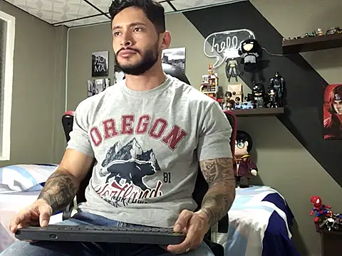 Snapshot of marcel_crawford96 chatting on 03/09/25, 01:15 marcel crawford96 online show from 03/09/25, 01:15