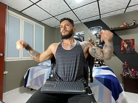 Snapshot of marcel_crawford96 chatting on 11/28/25, 01:36 marcel crawford96 online show from 11/28/25, 01:36