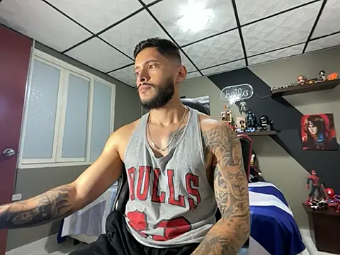 Snapshot of marcel_crawford96 chatting on 12/17/25, 11:49 marcel crawford96 online show from 12/17/25, 11:49