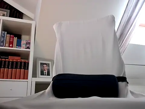 Snapshot of tom-atca2 chatting on 01/15/26, 08:52 tom-atca2 online show from 01/15/26, 08:52