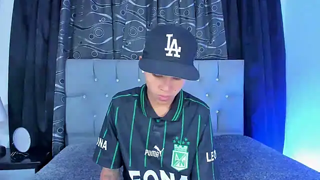 nova sex01 online show from 01/15/25, 04:15