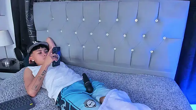 nova sex01 online show from 02/08/25, 04:25