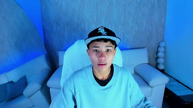 nova sex01 online show from 10/02/25, 04:41