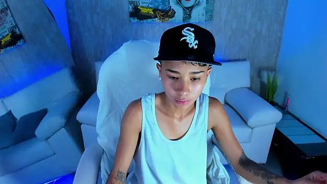 nova sex01 online show from 10/16/25, 04:02