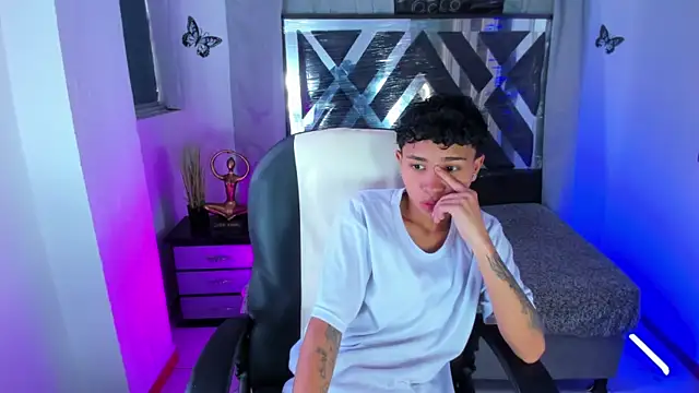 nova sex01 online show from 07/04/26, 08:59