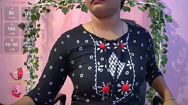 Snapshot of Pari-new chatting on 03/18/25, 04:04 Pari-new online show from 03/18/25, 04:04