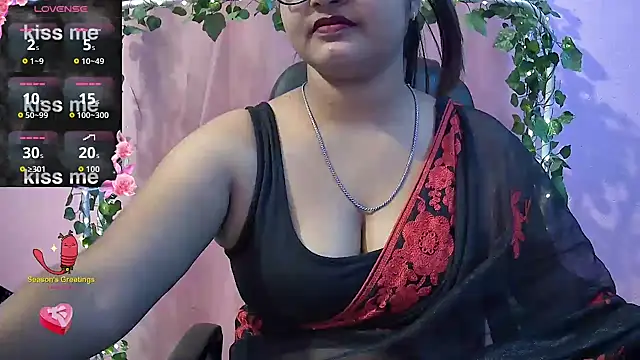 Snapshot of Pari-new chatting on 12/05/25, 04:10 Pari-new online show from 12/05/25, 04:10