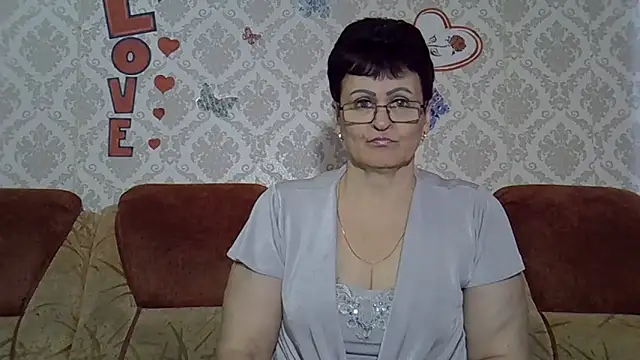 PaulaGolden online show from 11/22/25, 10:47