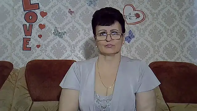 PaulaGolden online show from 12/03/25, 07:38