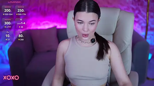 YourLolaBunny online show from 03/29/26, 06:24