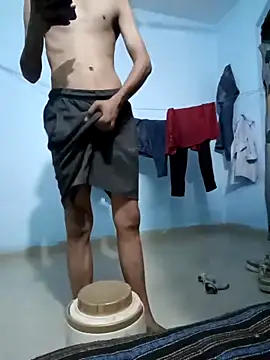 Snapshot of Shubu_76 chatting on 10/13/25, 03:23 Shubu 76 online show from 10/13/25, 03:23