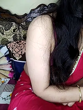 Snapshot of Fair-magic-woman chatting on 12/21/25, 07:43 Fair-magic-woman online show from 12/21/25, 07:43