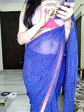 Snapshot of Fair-magic-woman chatting on 03/16/26, 11:53 Fair-magic-woman online show from 03/16/26, 11:53