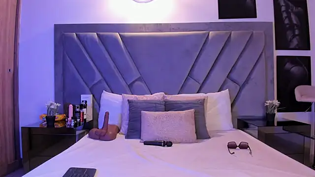 brenda nova18 online show from 03/20/26, 09:41