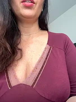 Snapshot of Serena_4you chatting on 11/01/25, 02:08 Serena 4you online show from 11/01/25, 02:08