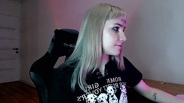 Princess Shy    online show from 02/19/25, 07:38