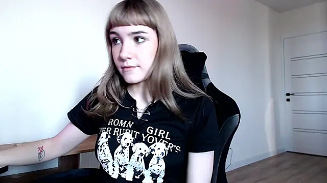 Princess Shy    online show from 03/07/25, 02:01