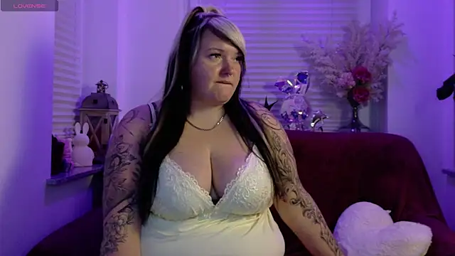 CurvyAngelina Official online show from 11/10/25, 07:13